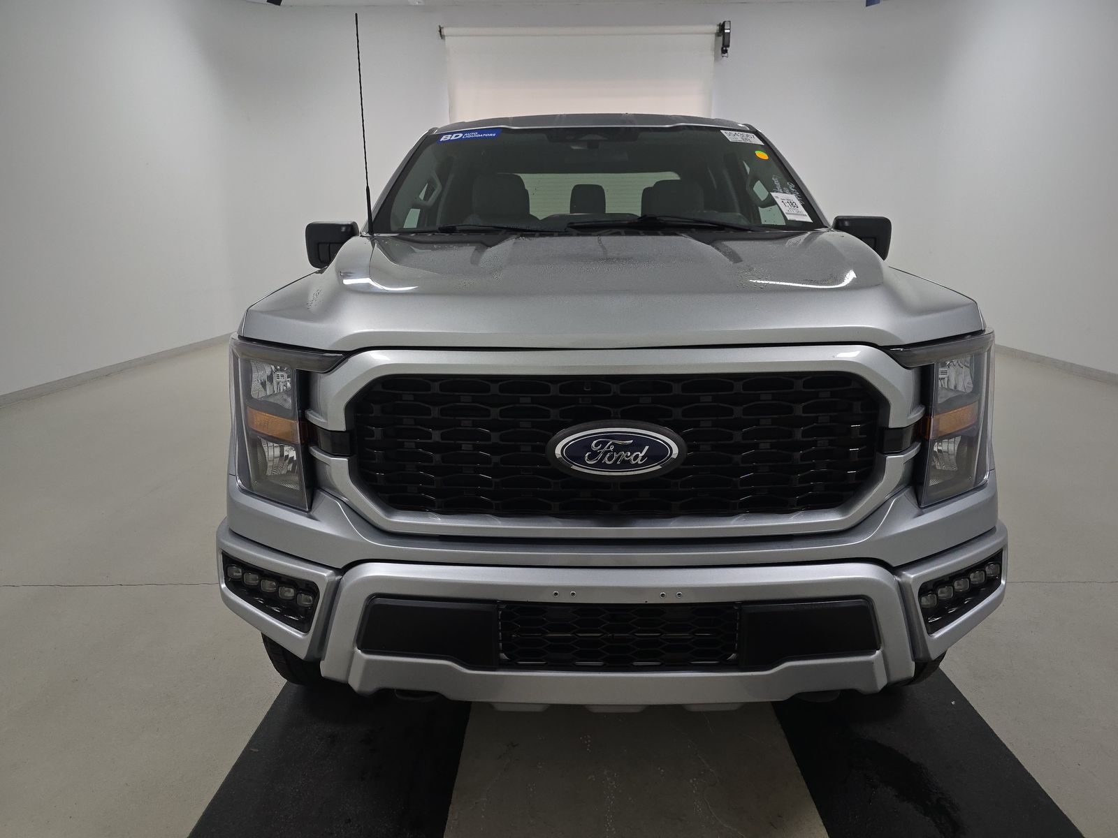 2023 Ford F-150 XLT FWD