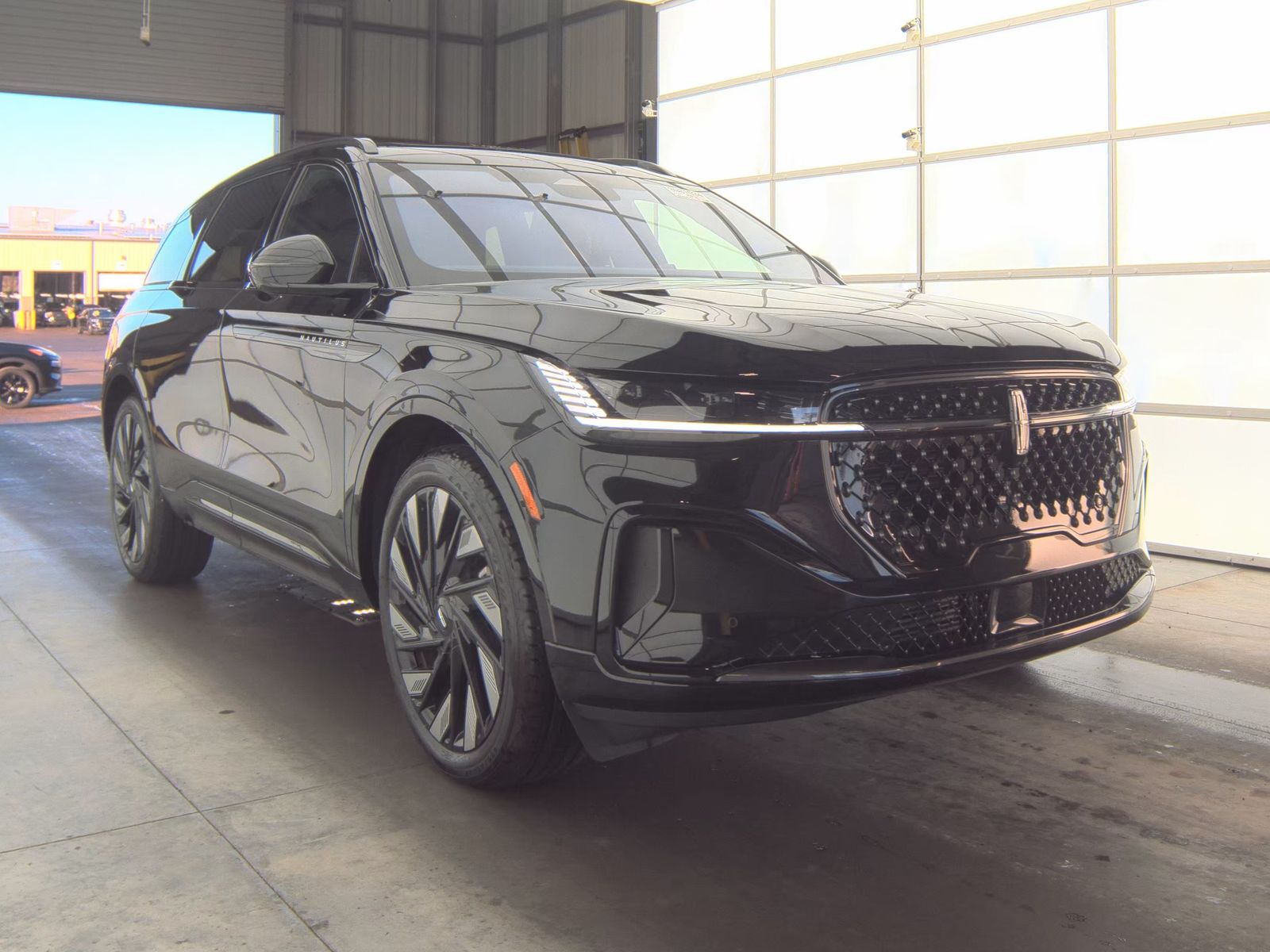 2025 Lincoln Nautilus Reserve AWD
