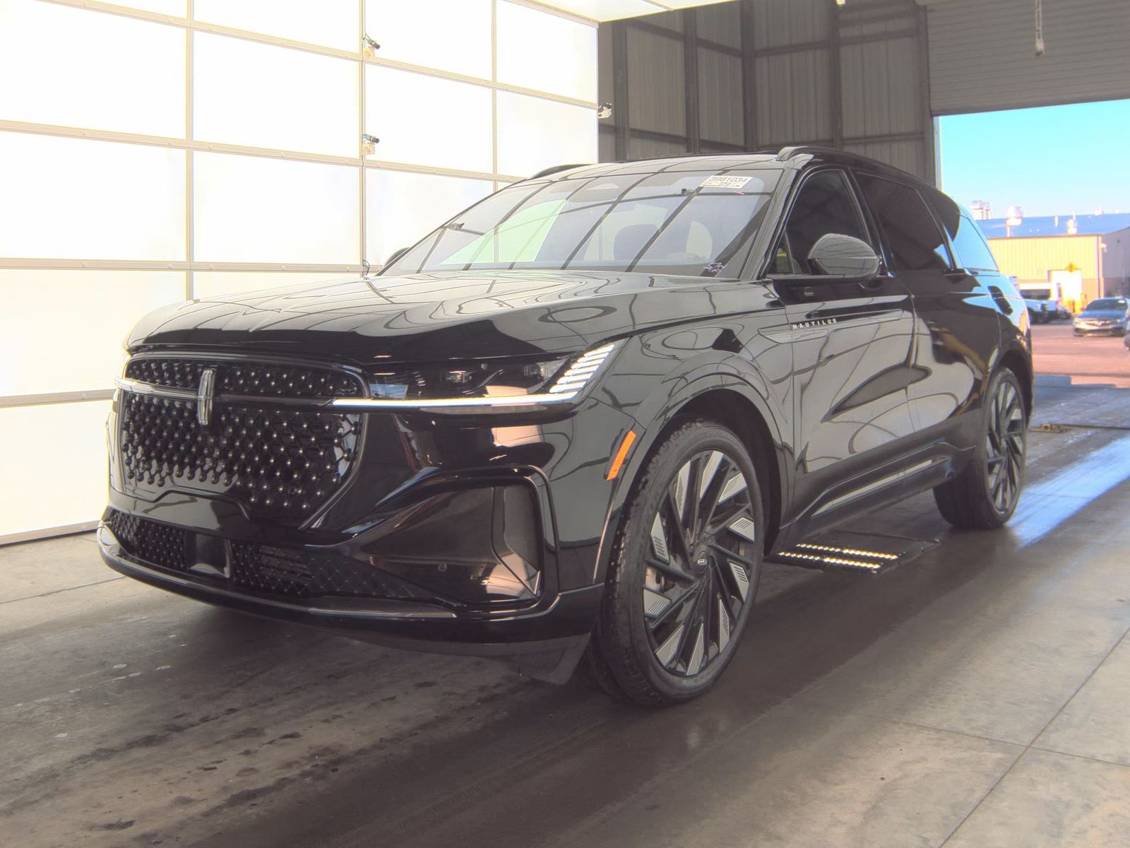 2025 Lincoln Nautilus Reserve AWD