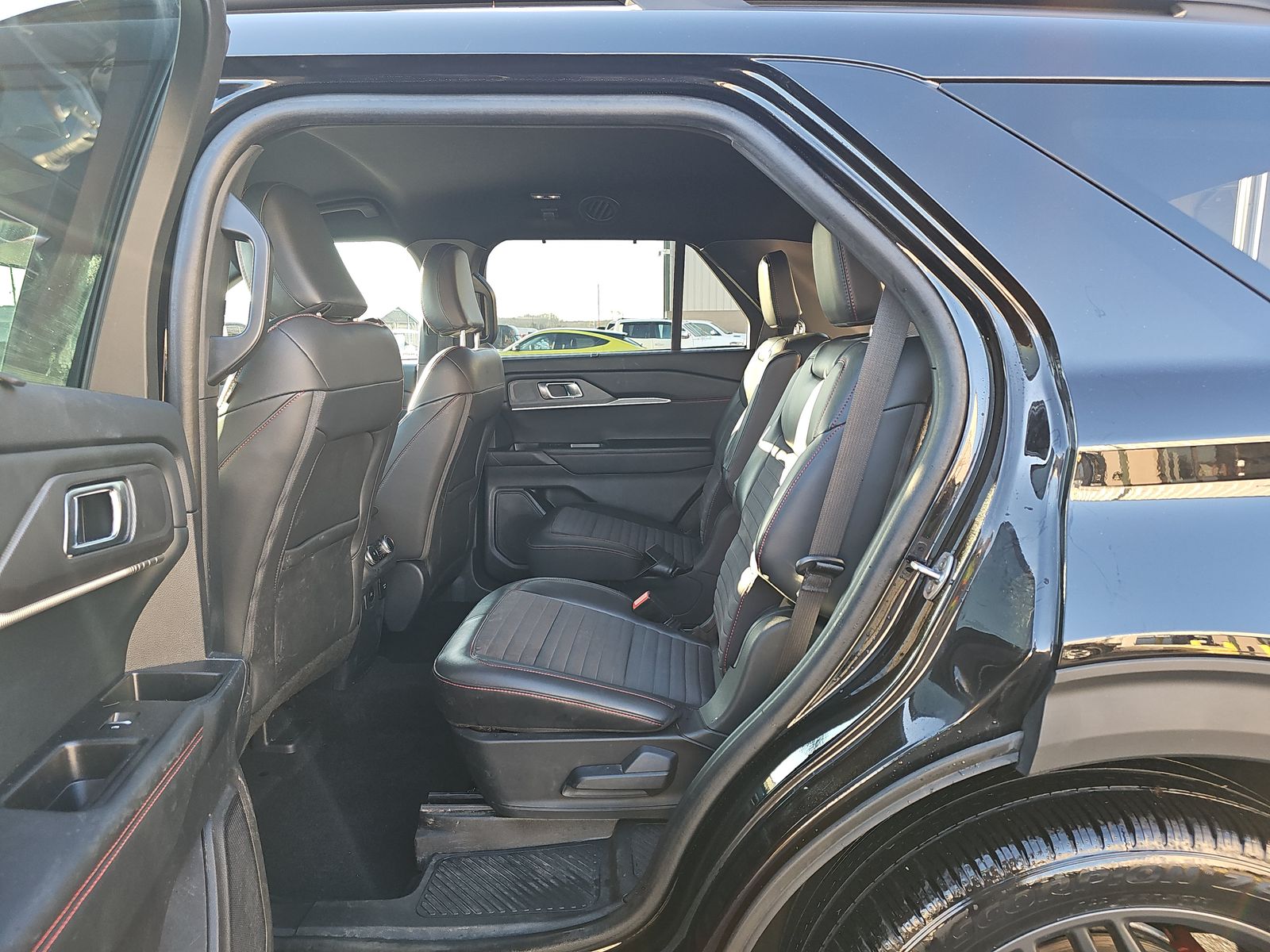 2025 Ford Explorer ST-Line FWD