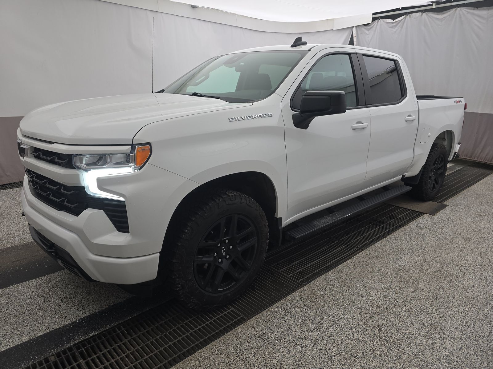 2023 Chevrolet Silverado 1500 RST AWD