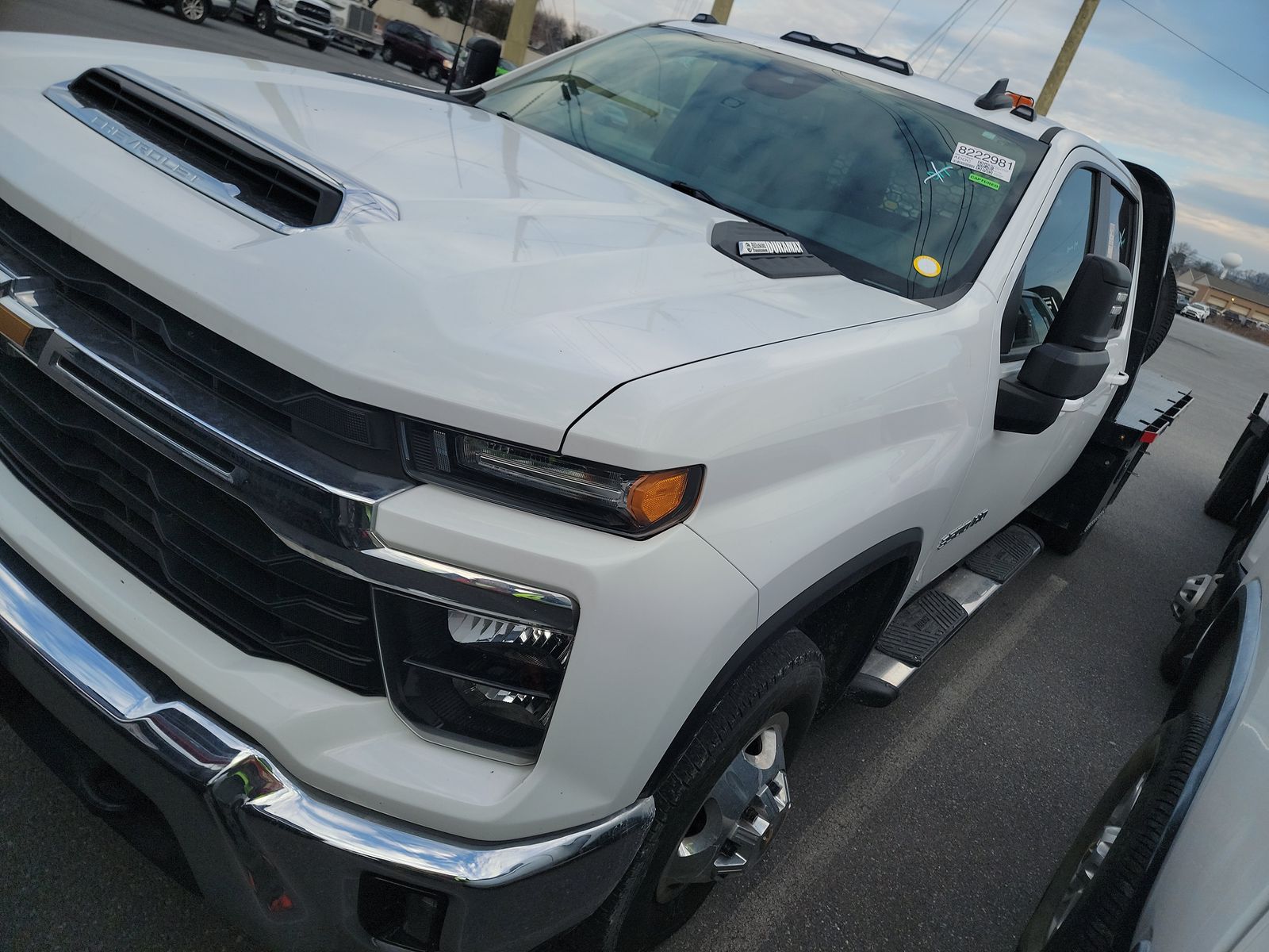 2024 Chevrolet Silverado 3500HD LT's photo