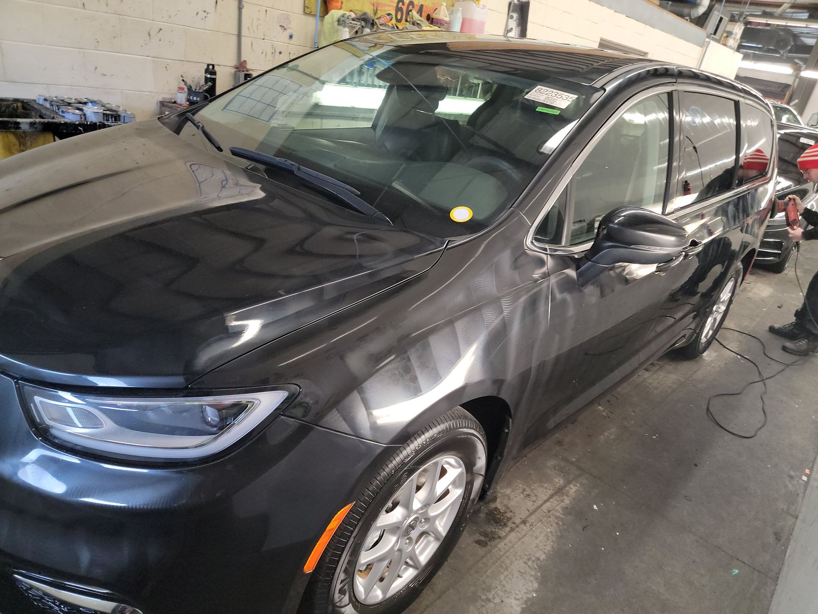 2023 Chrysler Pacifica Touring L's photo