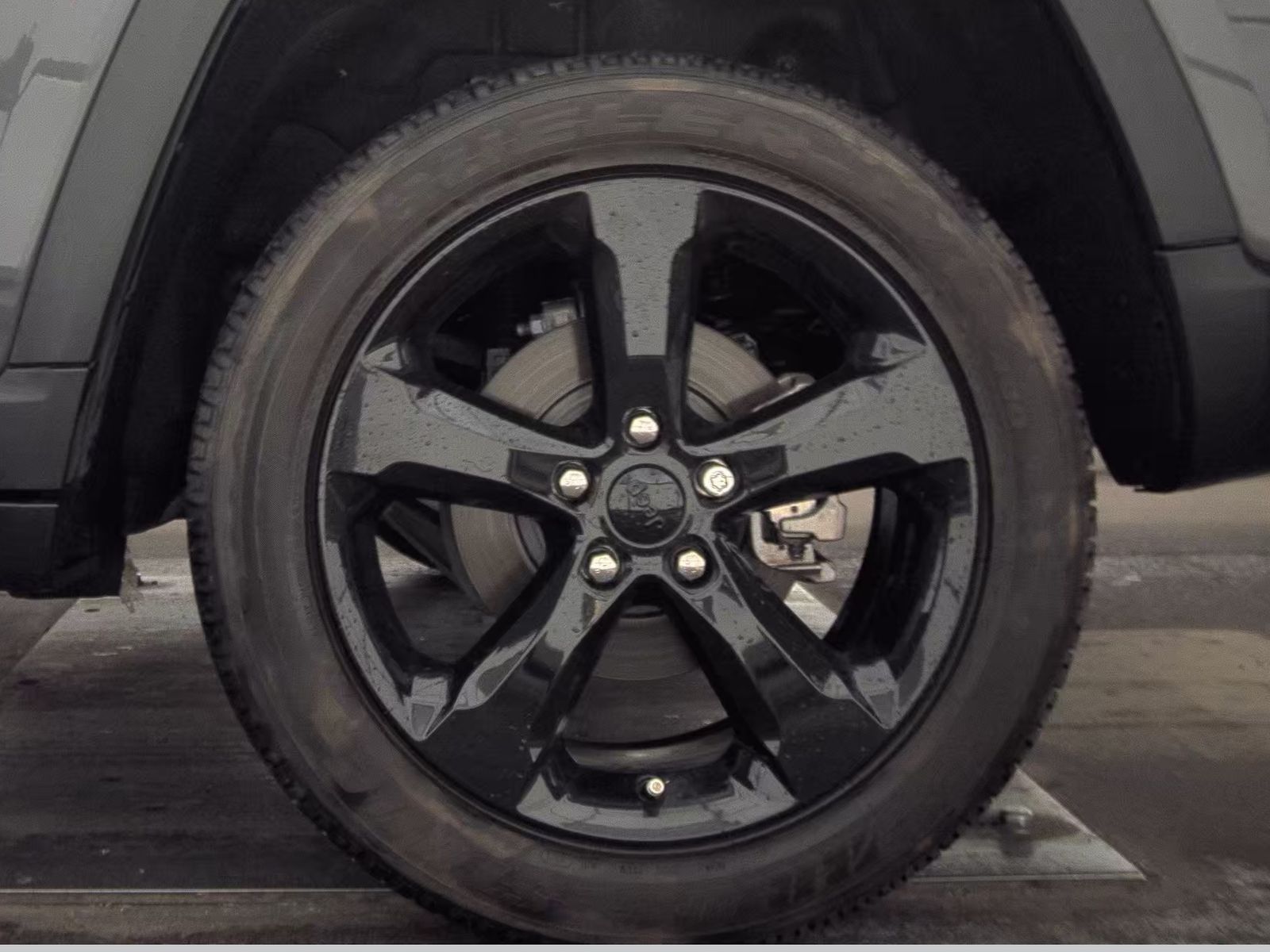 2023 Jeep Grand Cherokee Altitude AWD