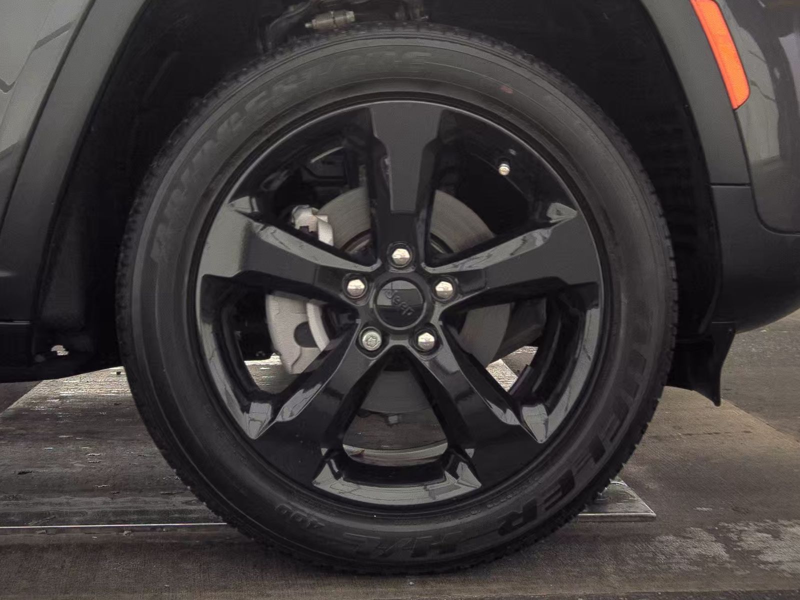 2023 Jeep Grand Cherokee Altitude AWD