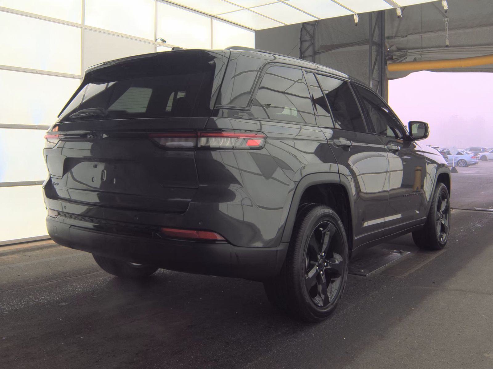 2023 Jeep Grand Cherokee Altitude AWD