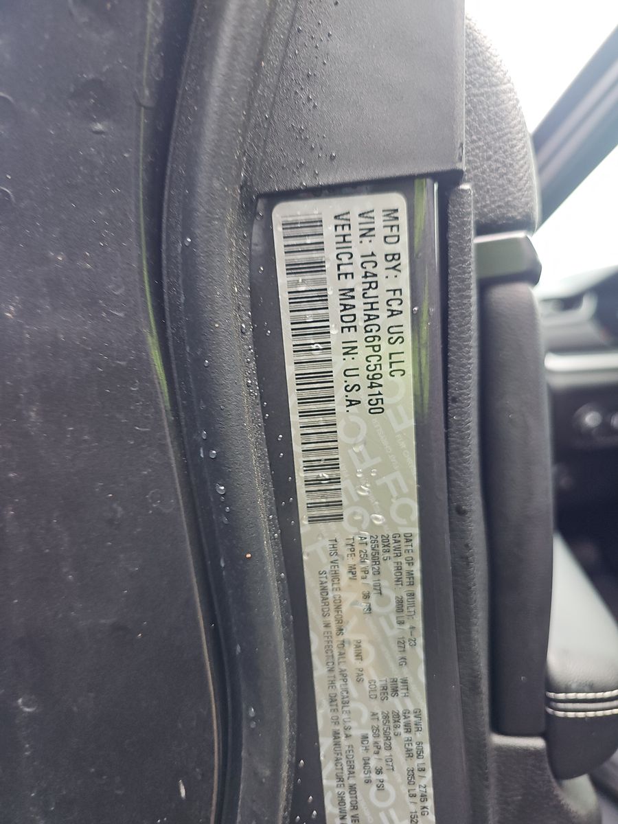 2023 Jeep Grand Cherokee Altitude AWD