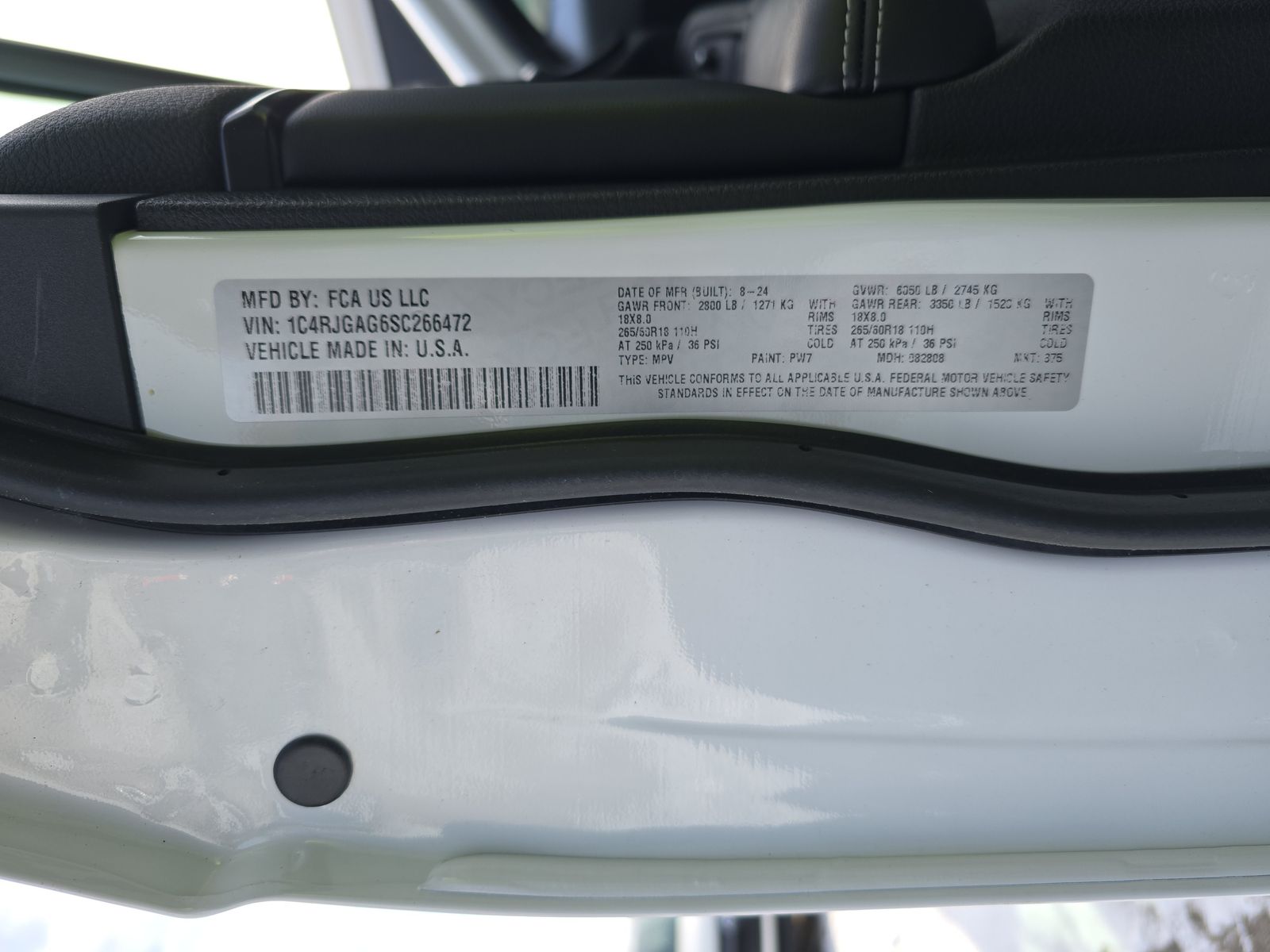 2025 Jeep Grand Cherokee Altitude RWD