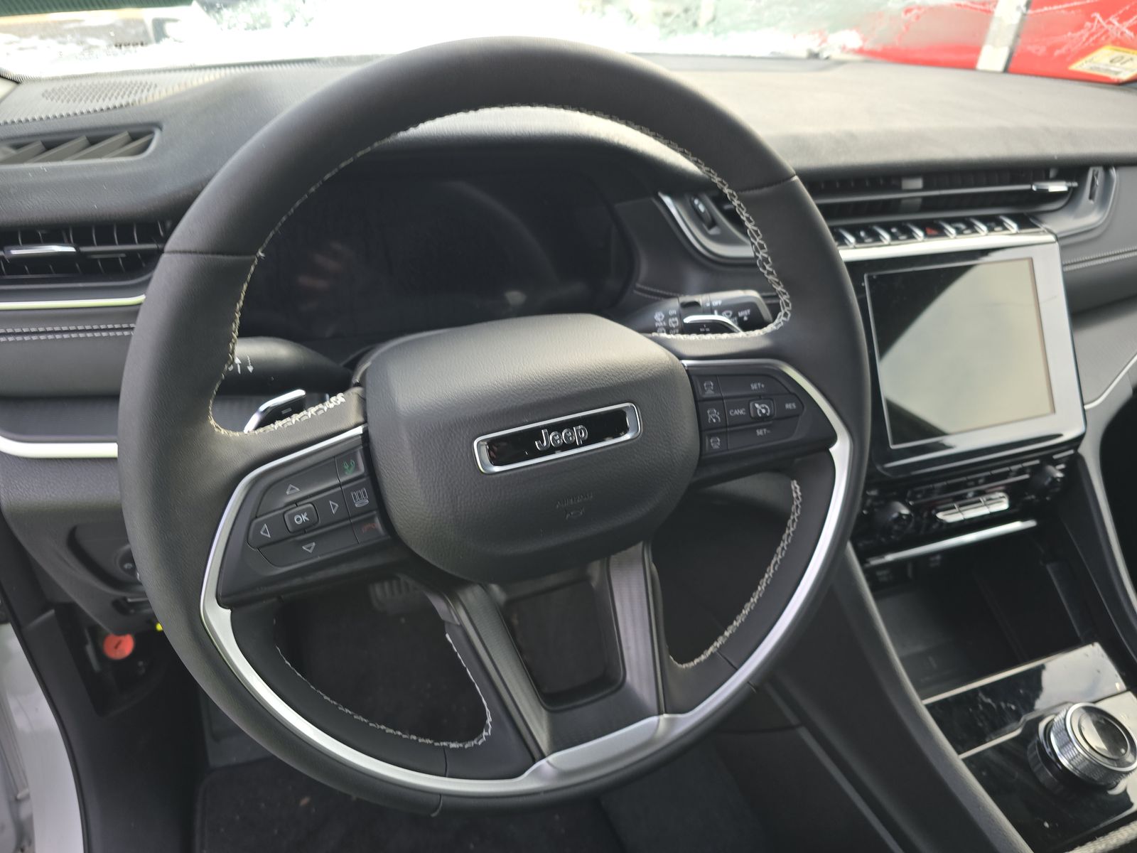 2025 Jeep Grand Cherokee Altitude RWD