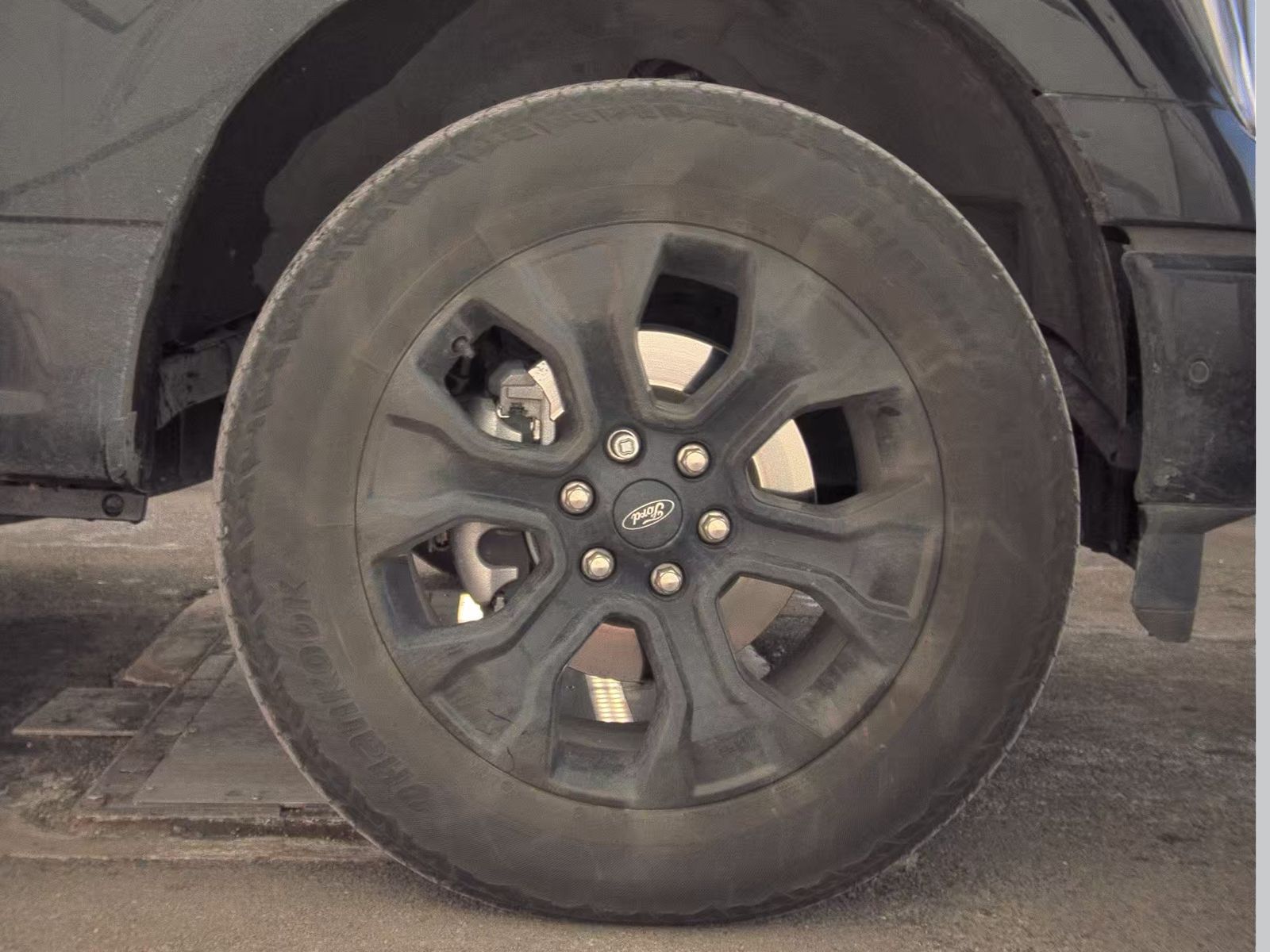 2023 Ford F-150 Lariat AWD