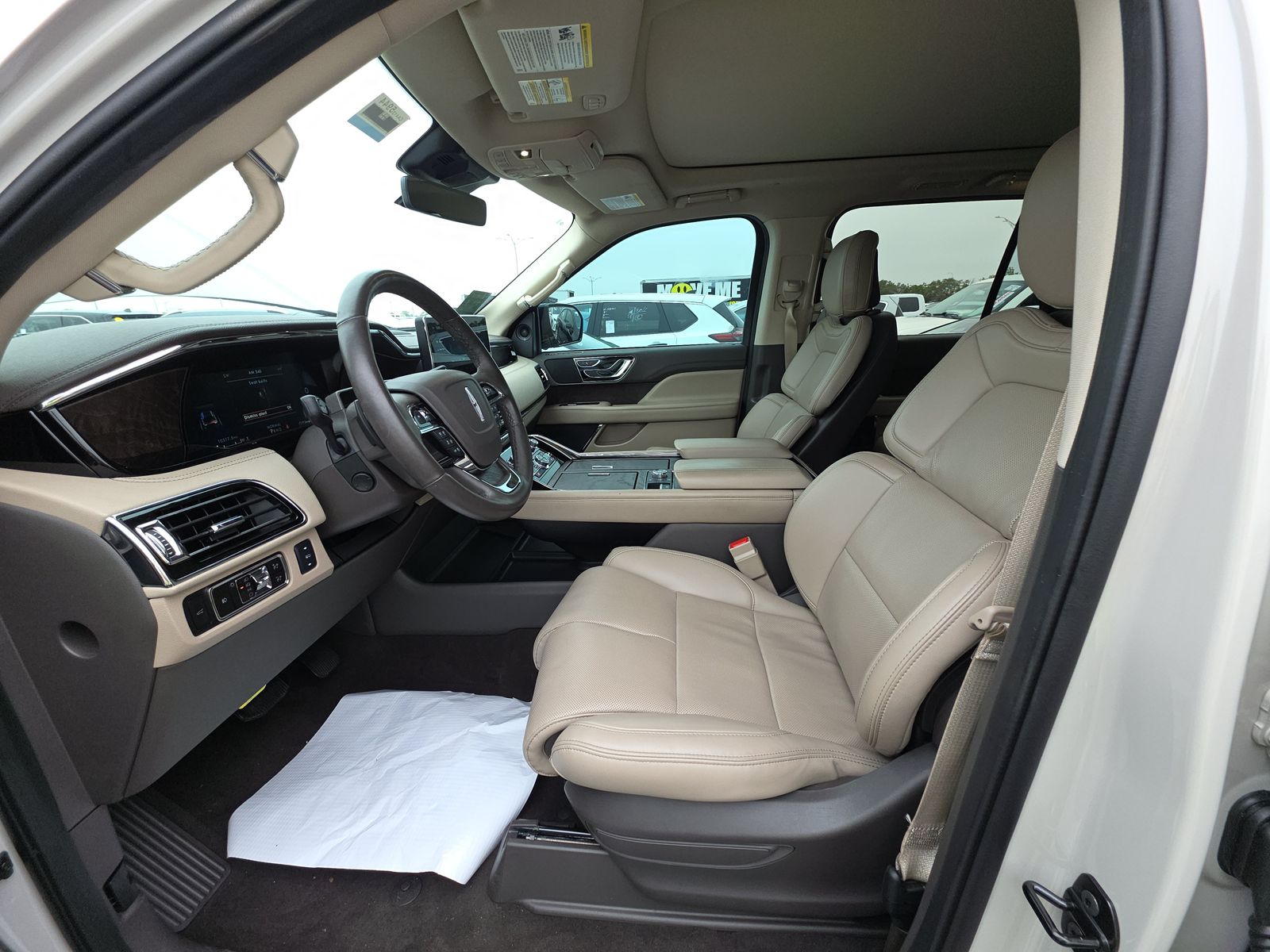 2024 Lincoln Navigator Premiere AWD