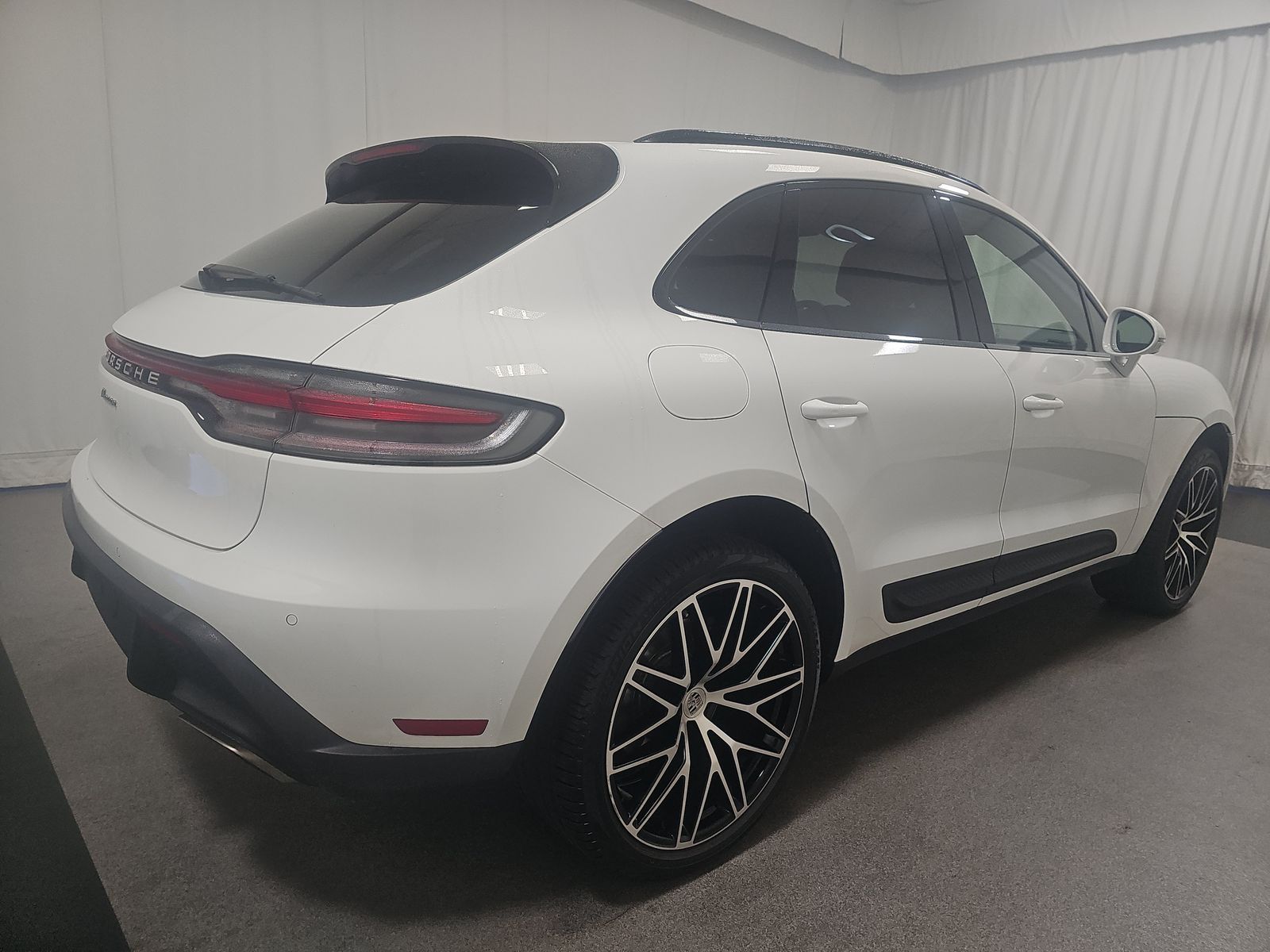 2024 Porsche Macan Base AWD