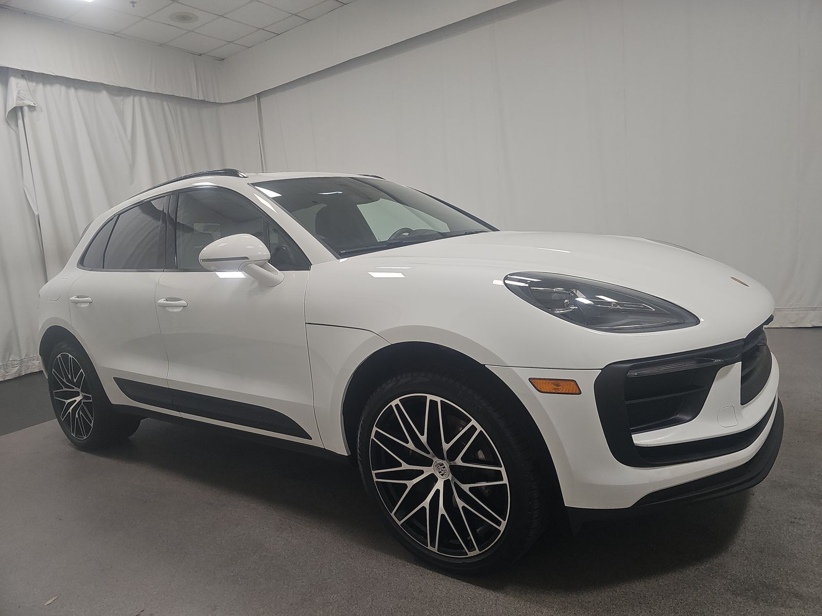 2024 Porsche Macan Base AWD