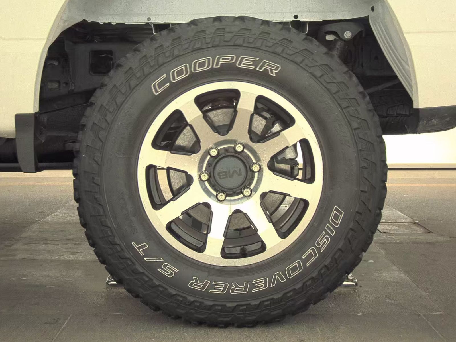 2023 Ford F-150 Lariat AWD