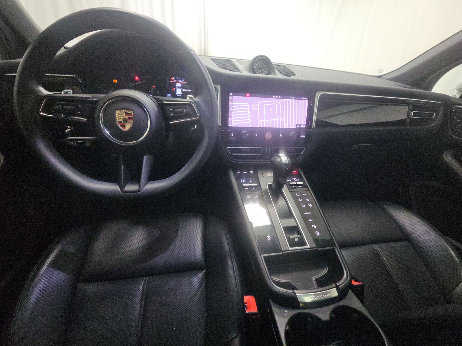 2024 Porsche Macan Base AWD