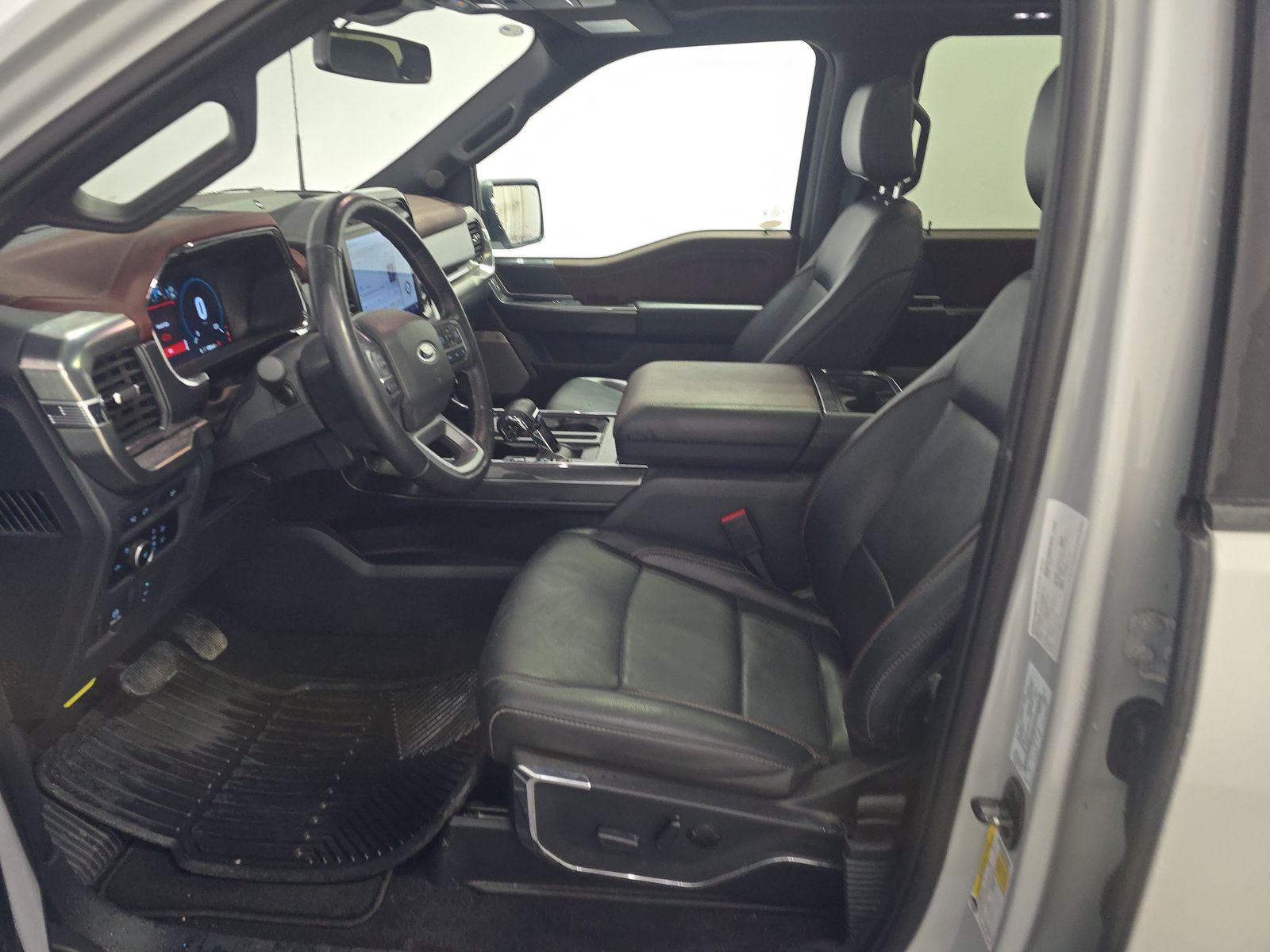 2023 Ford F-150 Lariat AWD