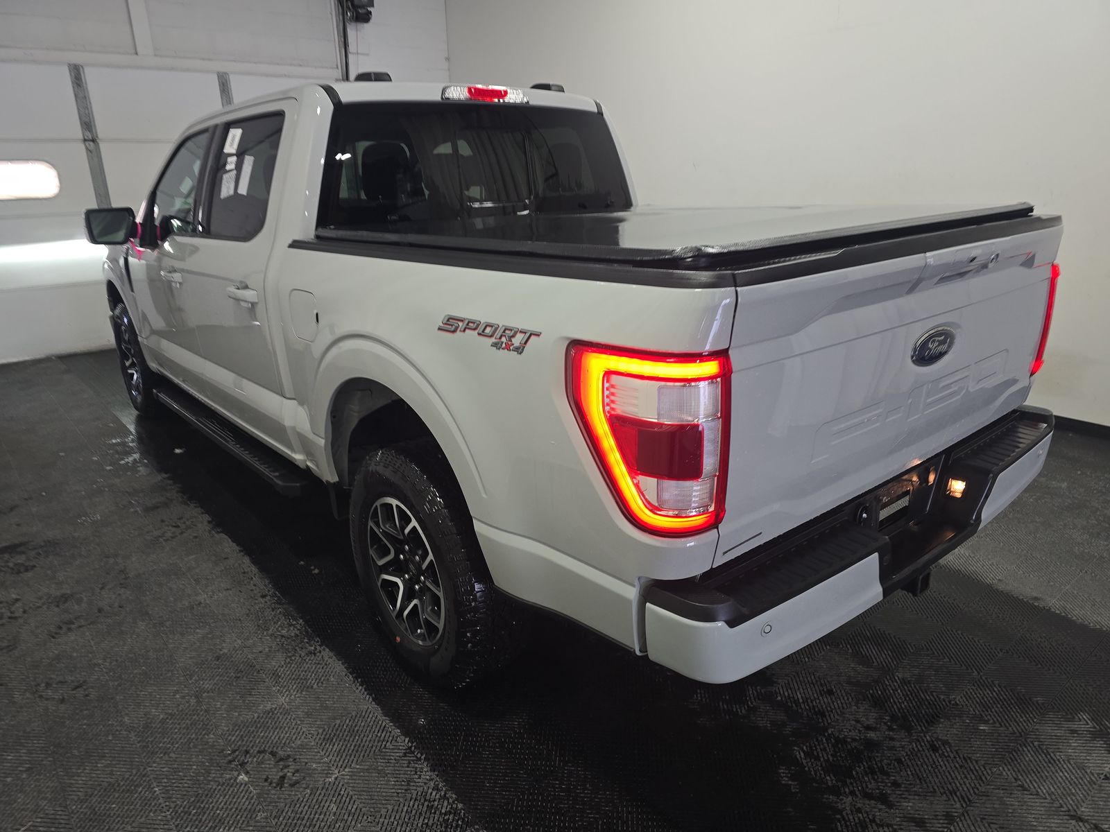 2023 Ford F-150 Lariat AWD