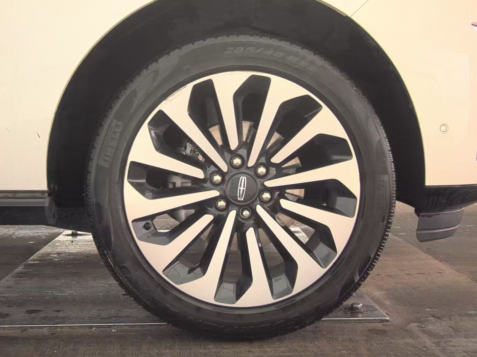 2023 Lincoln Navigator Reserve RWD