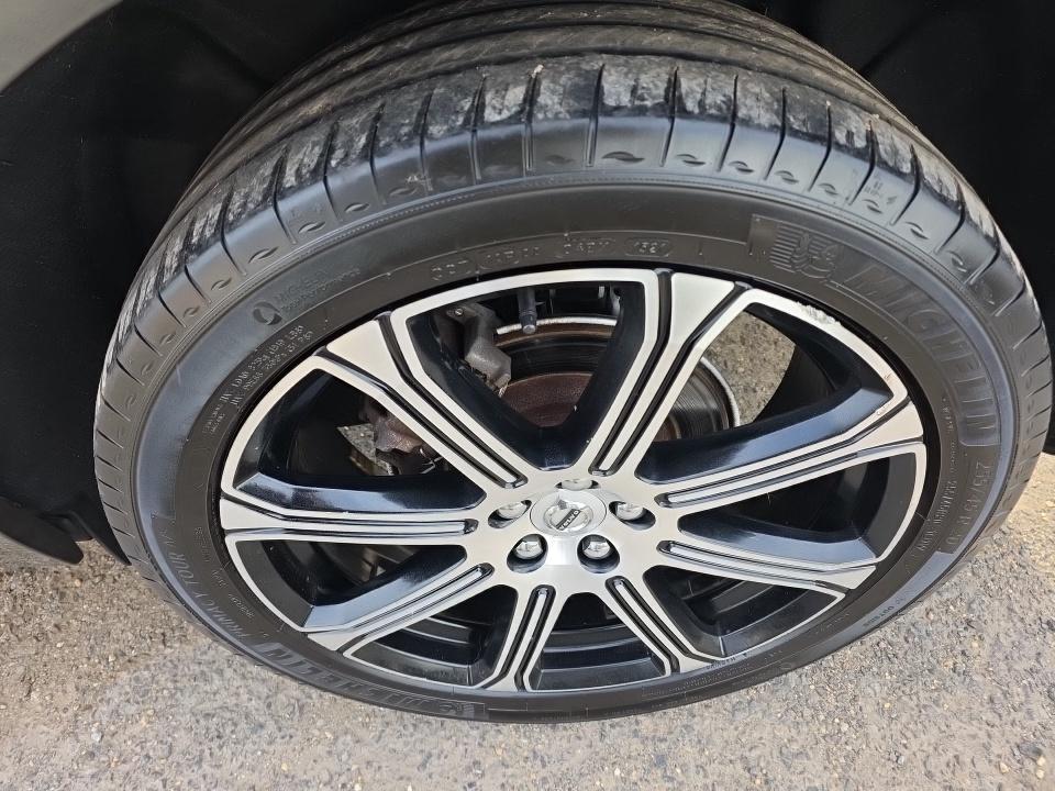 2019 Volvo XC60 T5 Inscription AWD