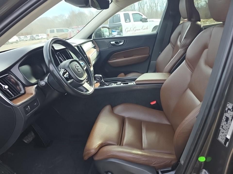 2019 Volvo XC60 T5 Inscription AWD