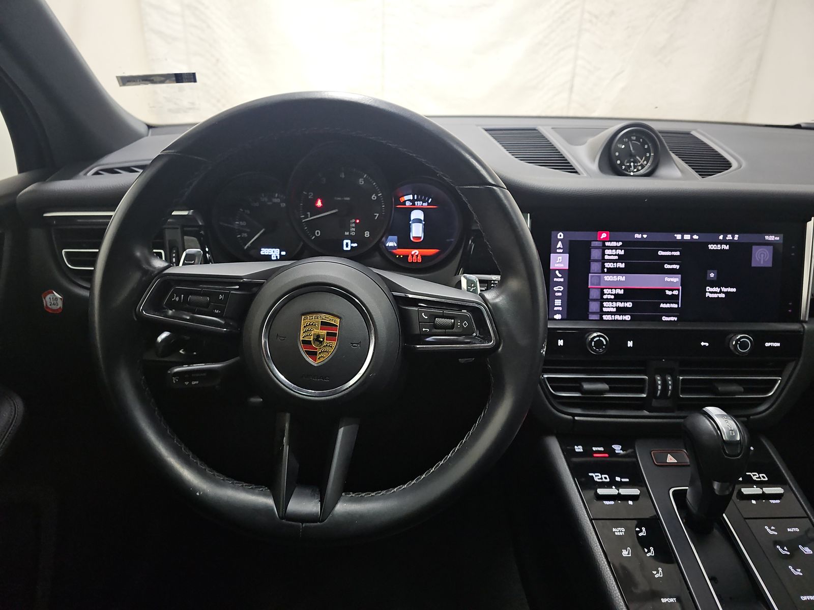 2022 Porsche Macan Base AWD