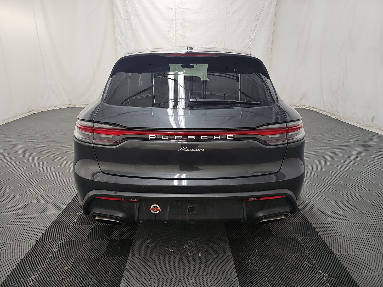 2022 Porsche Macan Base AWD