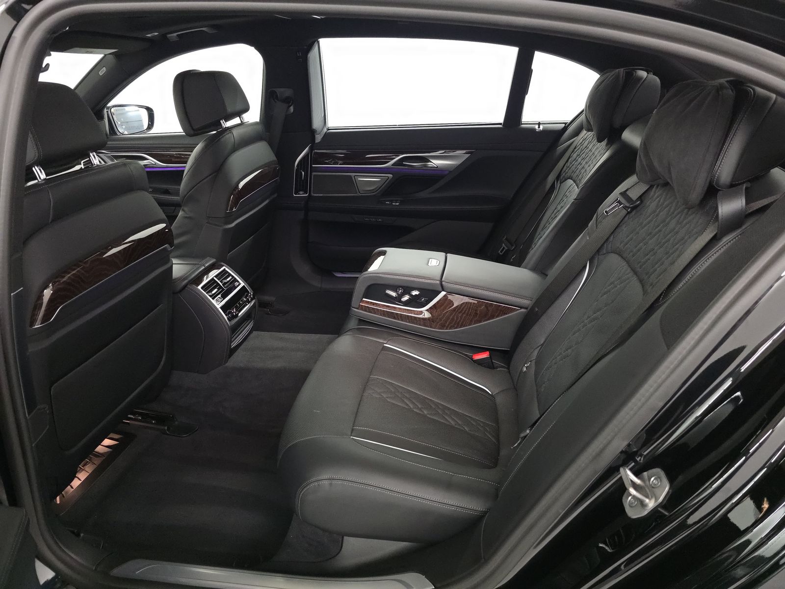 2022 BMW 7 Series 750i xDrive AWD