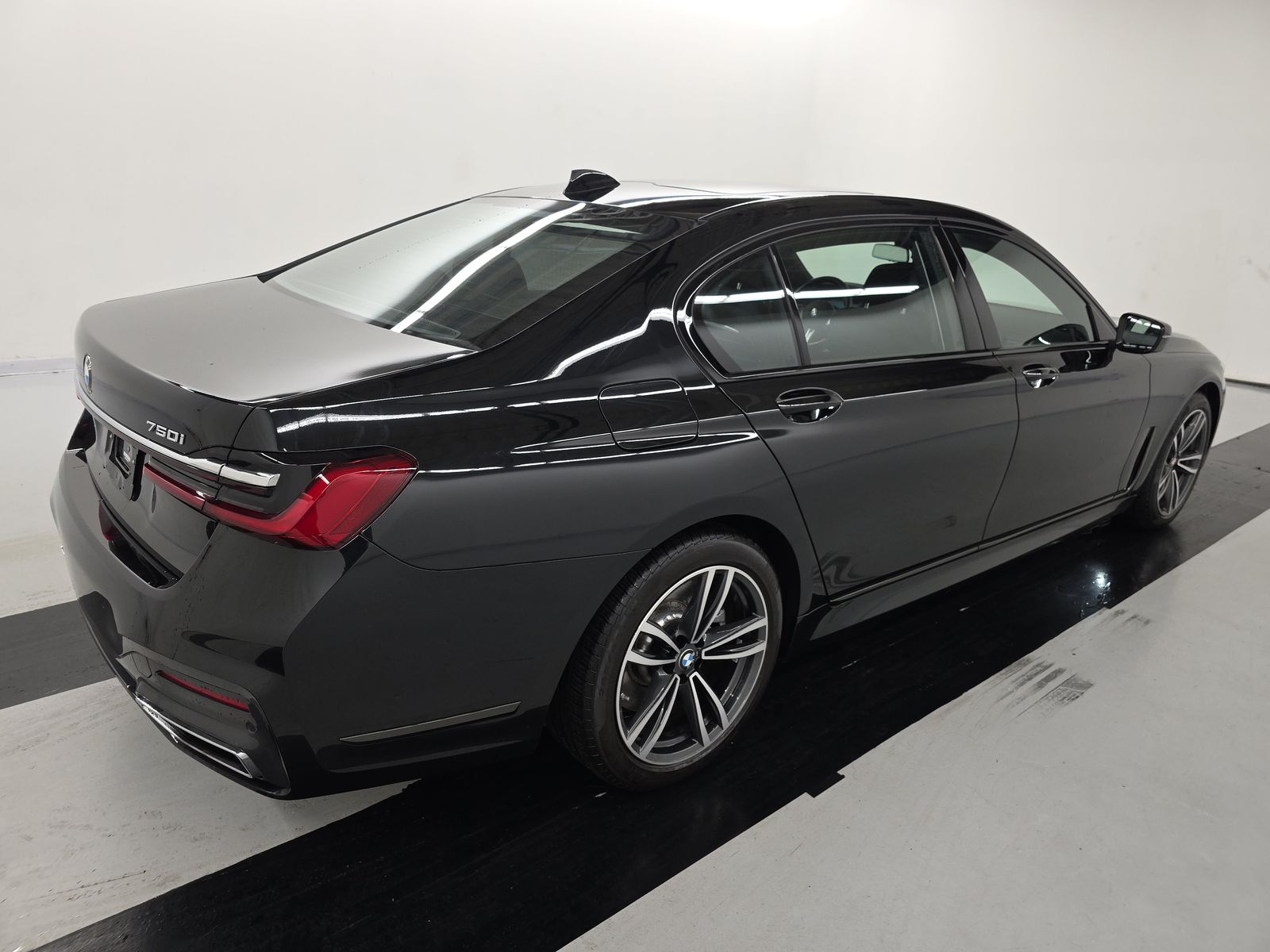 2022 BMW 7 Series 750i xDrive AWD