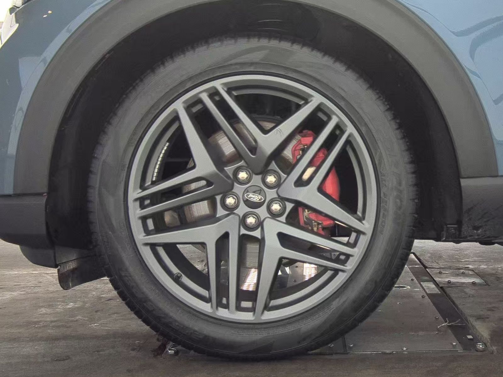 2025 Ford Explorer ST AWD