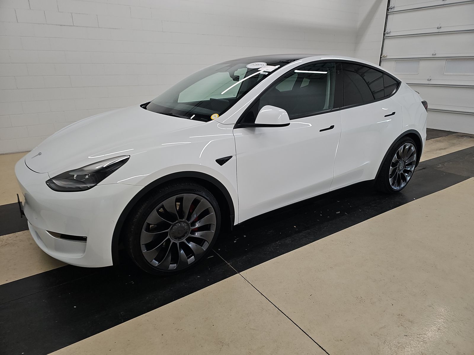 2022 Tesla Model Y Performance's photo