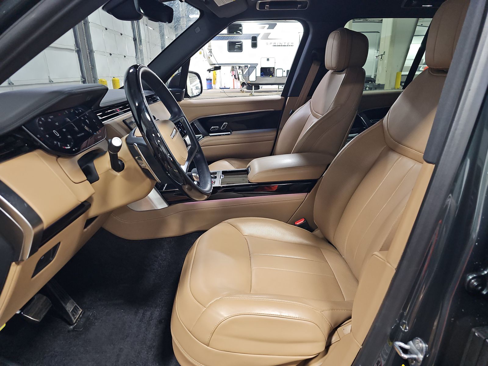 2023 Land Rover Range Rover SE AWD