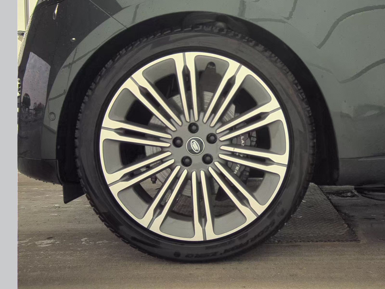 2023 Land Rover Range Rover SE AWD