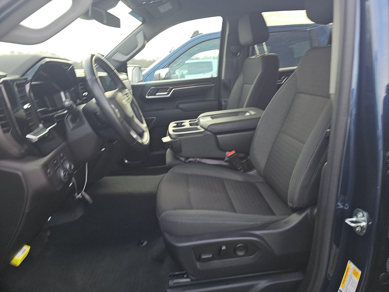 2022 Chevrolet Silverado 1500 LT AWD