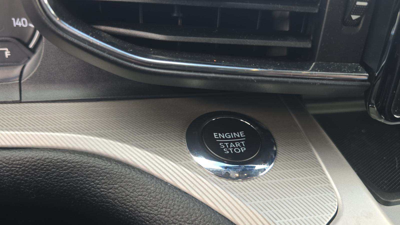 2023 Ford Explorer XLT FWD