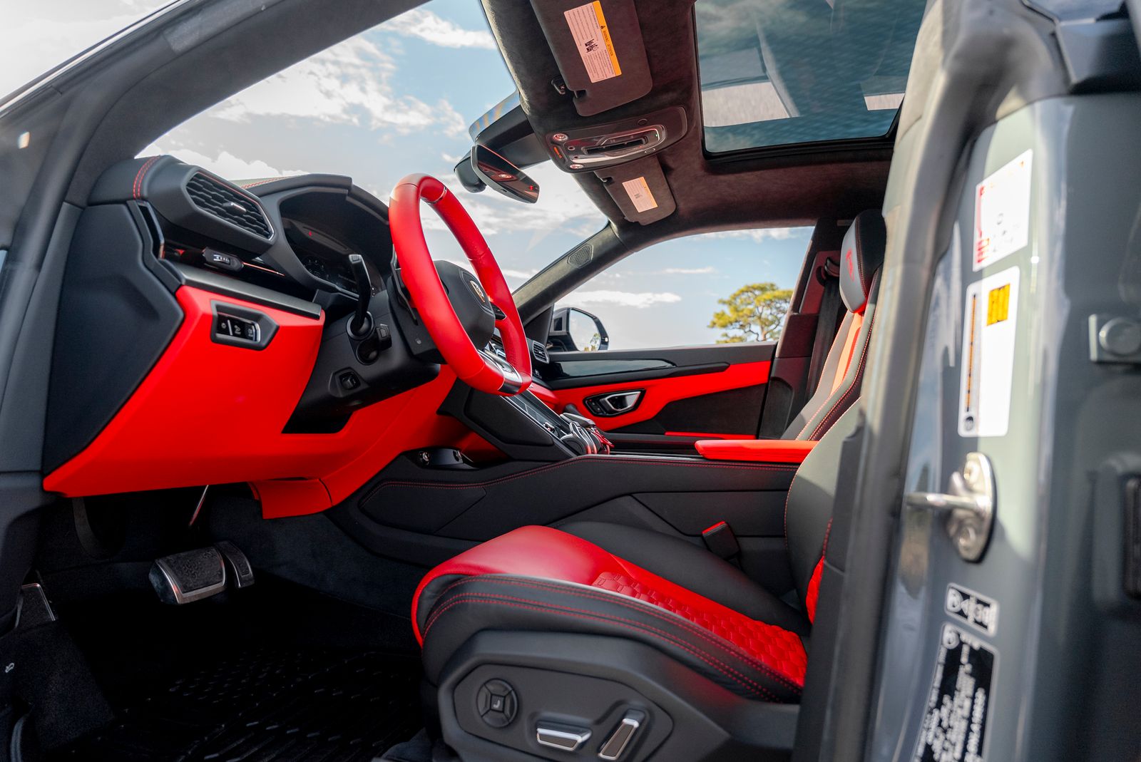 2022 Lamborghini Urus Base AWD