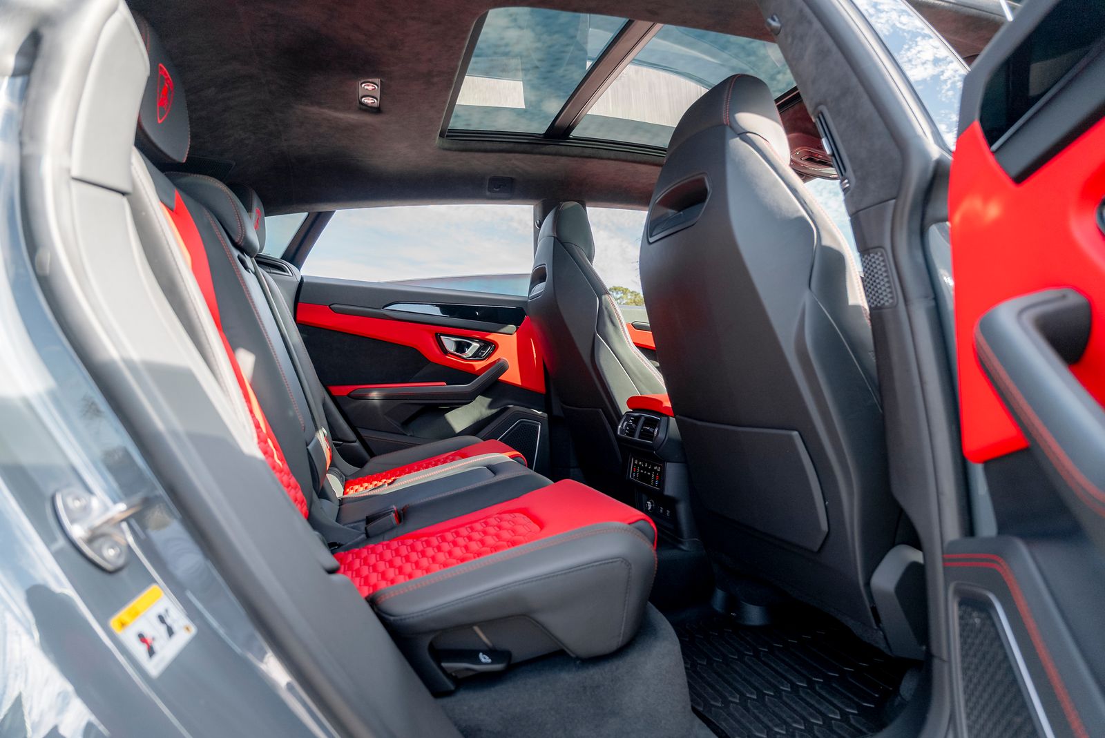 2022 Lamborghini Urus Base AWD