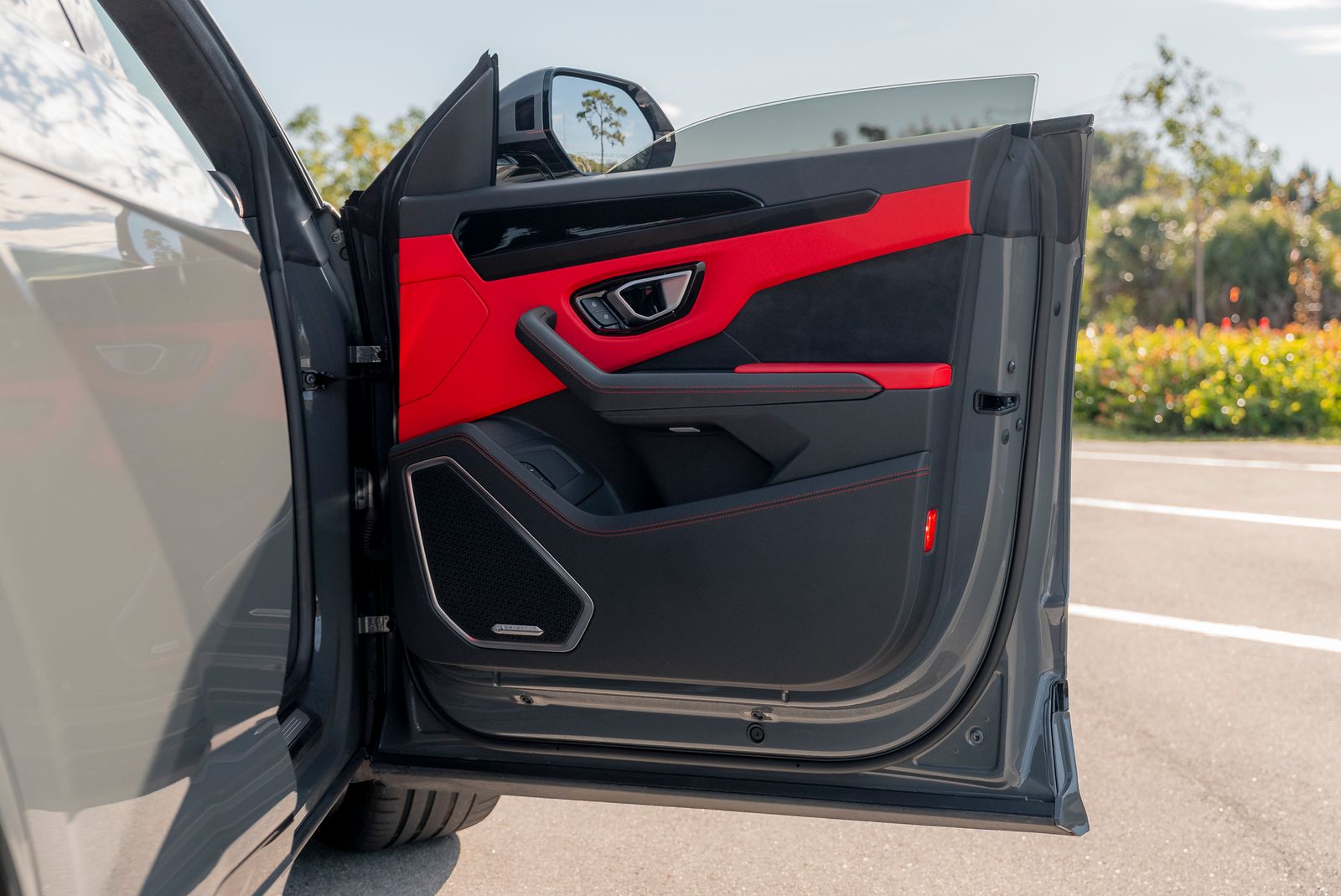 2022 Lamborghini Urus Base AWD