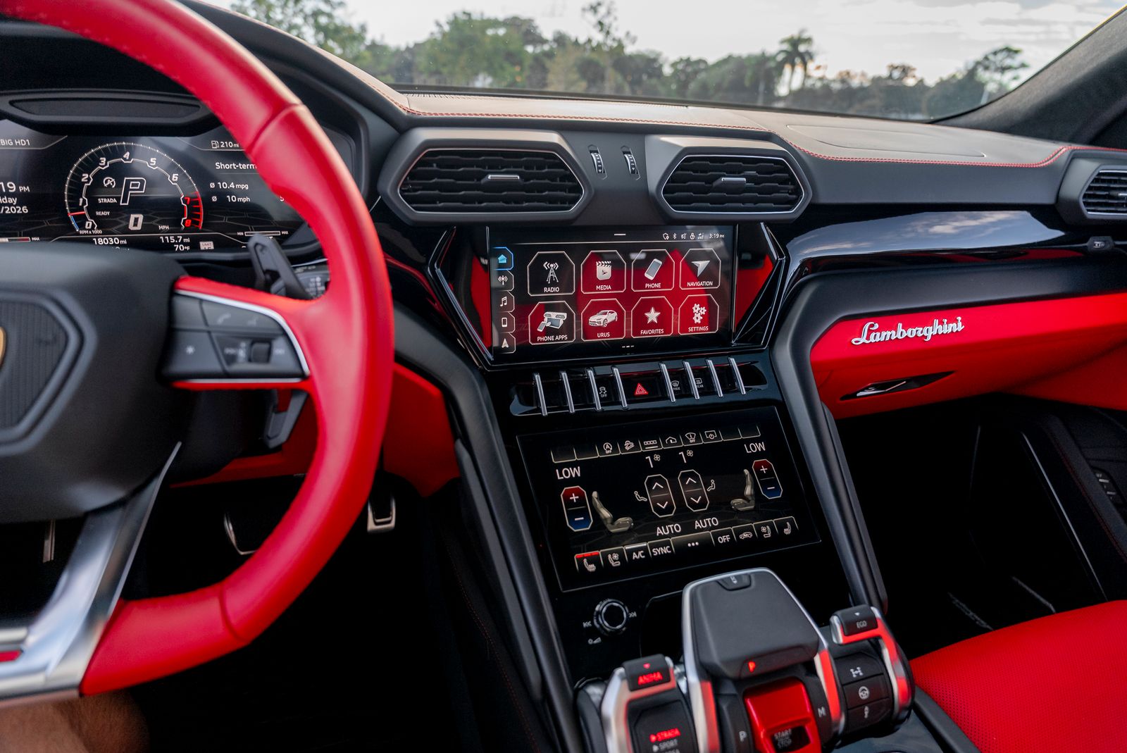 2022 Lamborghini Urus Base AWD