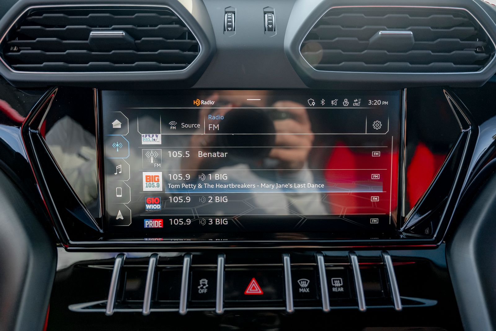 2022 Lamborghini Urus Base AWD