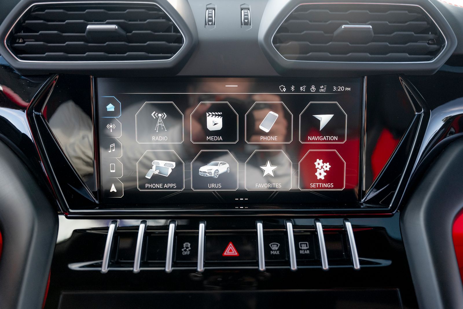 2022 Lamborghini Urus Base AWD