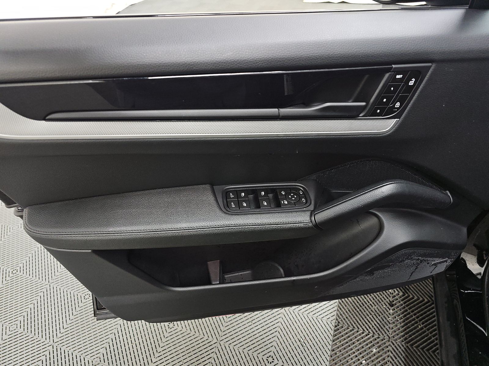 2024 Porsche Cayenne Base AWD