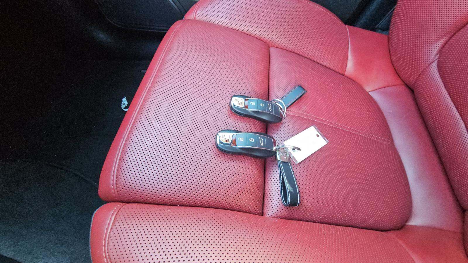 2024 Porsche Macan Base AWD