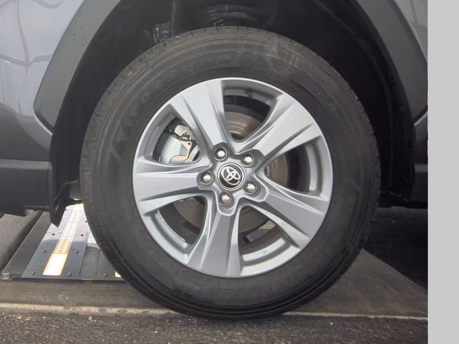 2025 Toyota RAV4 Hybrid LE AWD