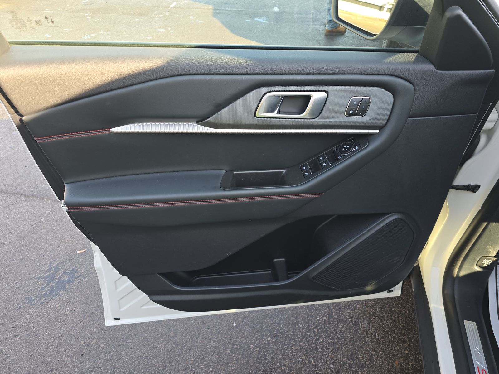 2025 Ford Explorer ST-Line AWD