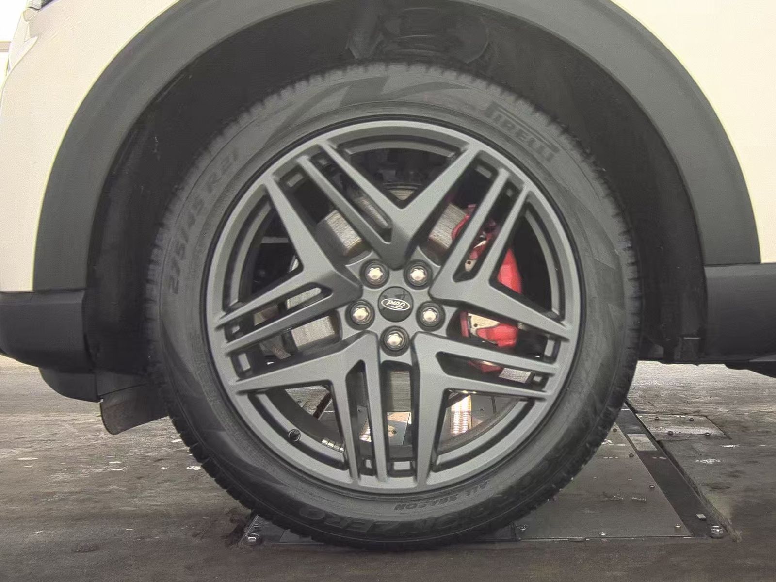 2025 Ford Explorer ST-Line AWD