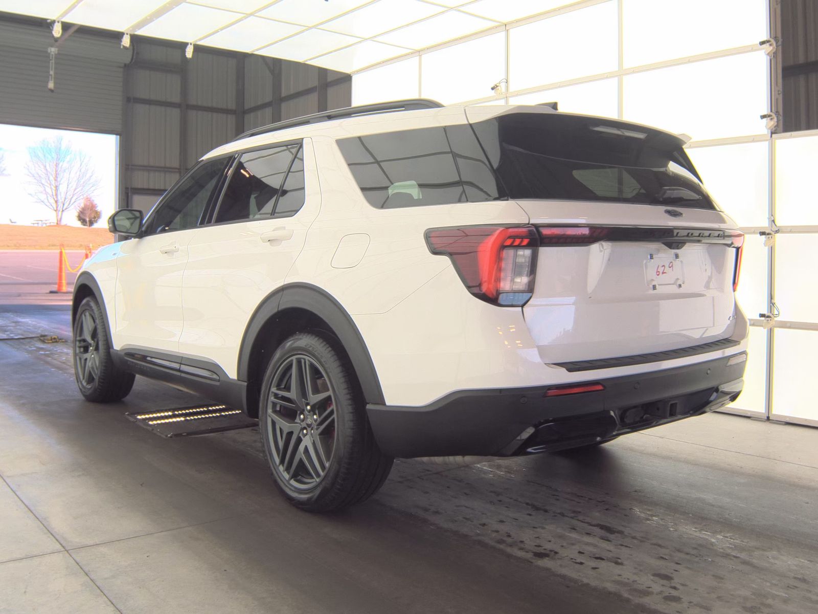 2025 Ford Explorer ST-Line AWD