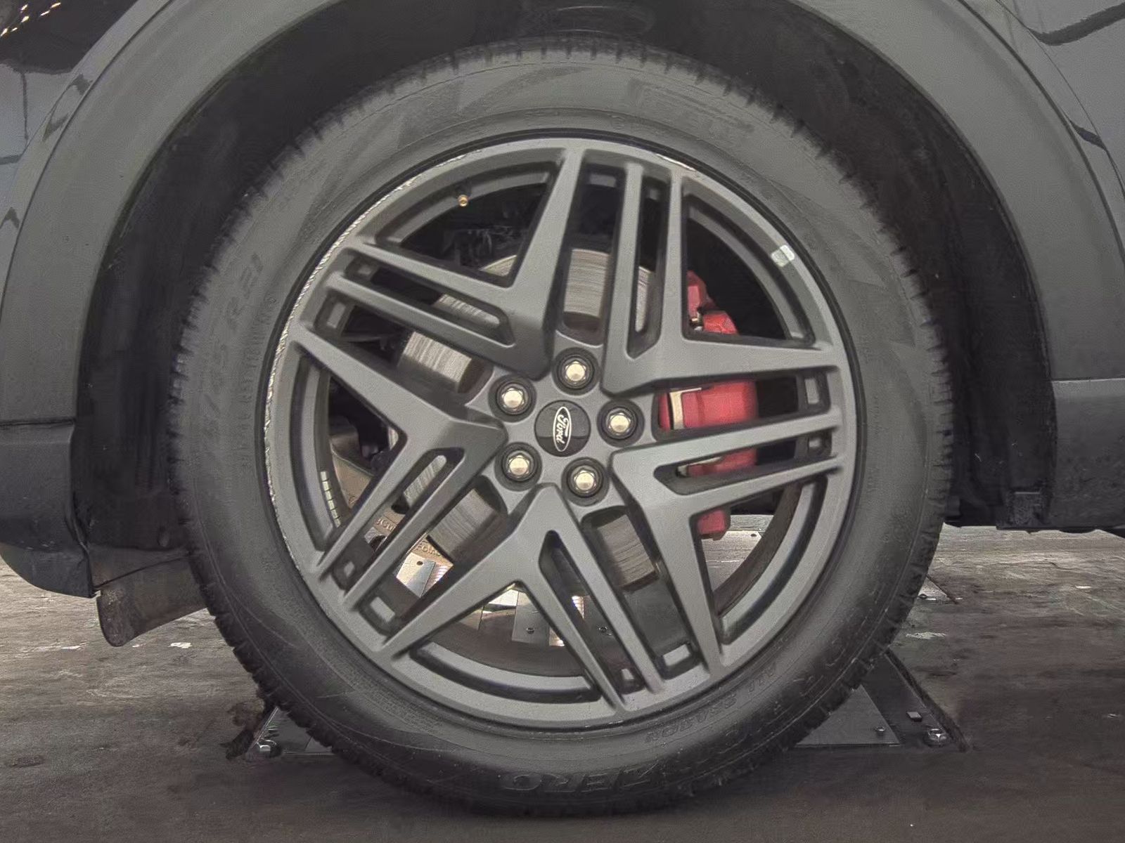 2025 Ford Explorer ST AWD