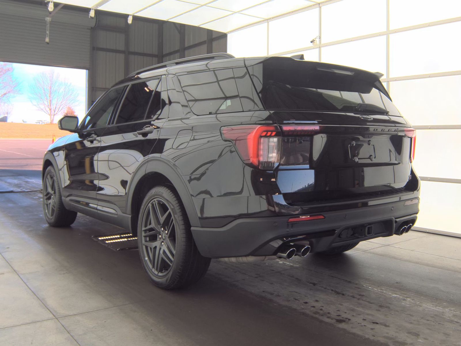 2025 Ford Explorer ST AWD