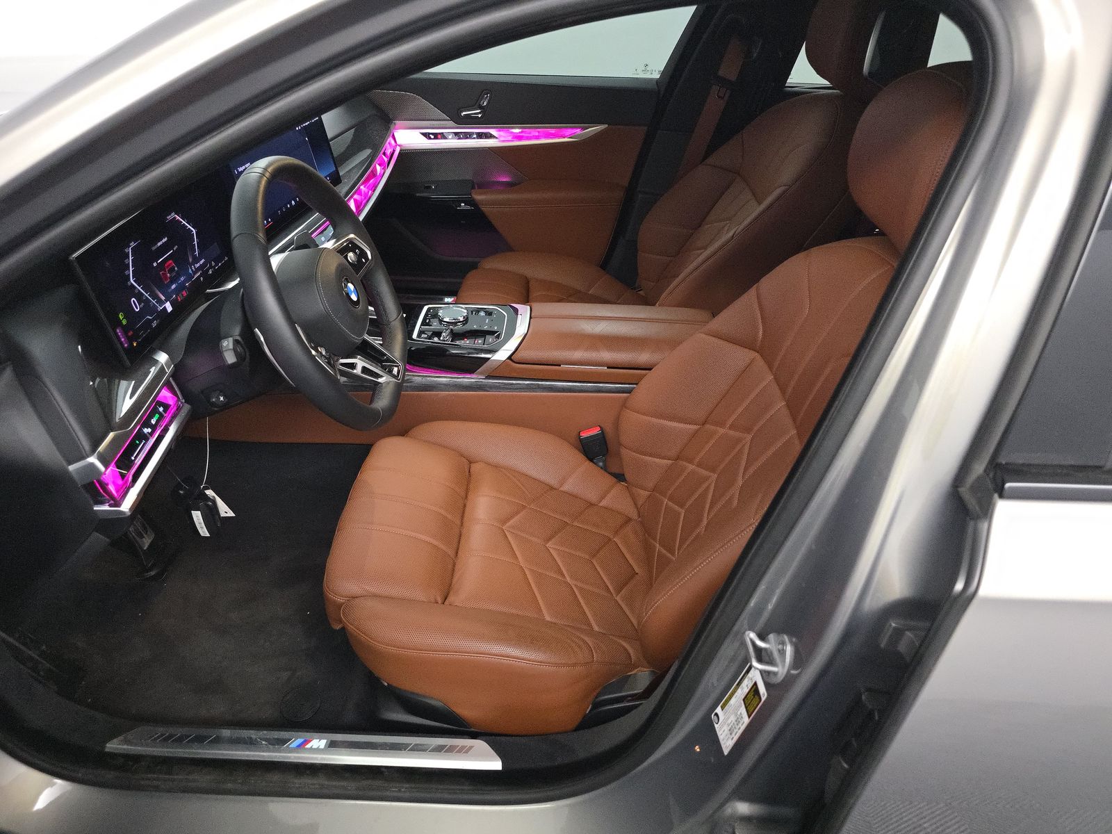 2025 BMW 7 Series 740i RWD