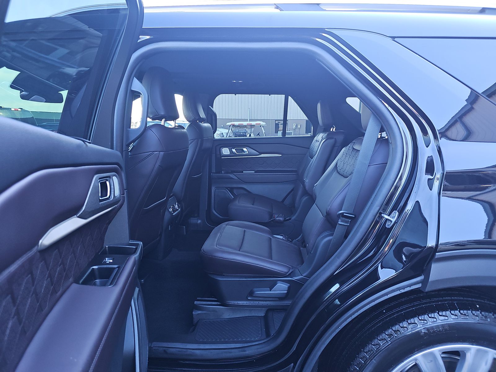 2025 Ford Explorer Platinum AWD